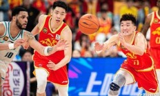 九游娱乐网页登录-青岛男篮后卫表现抢眼，带领球队取胜