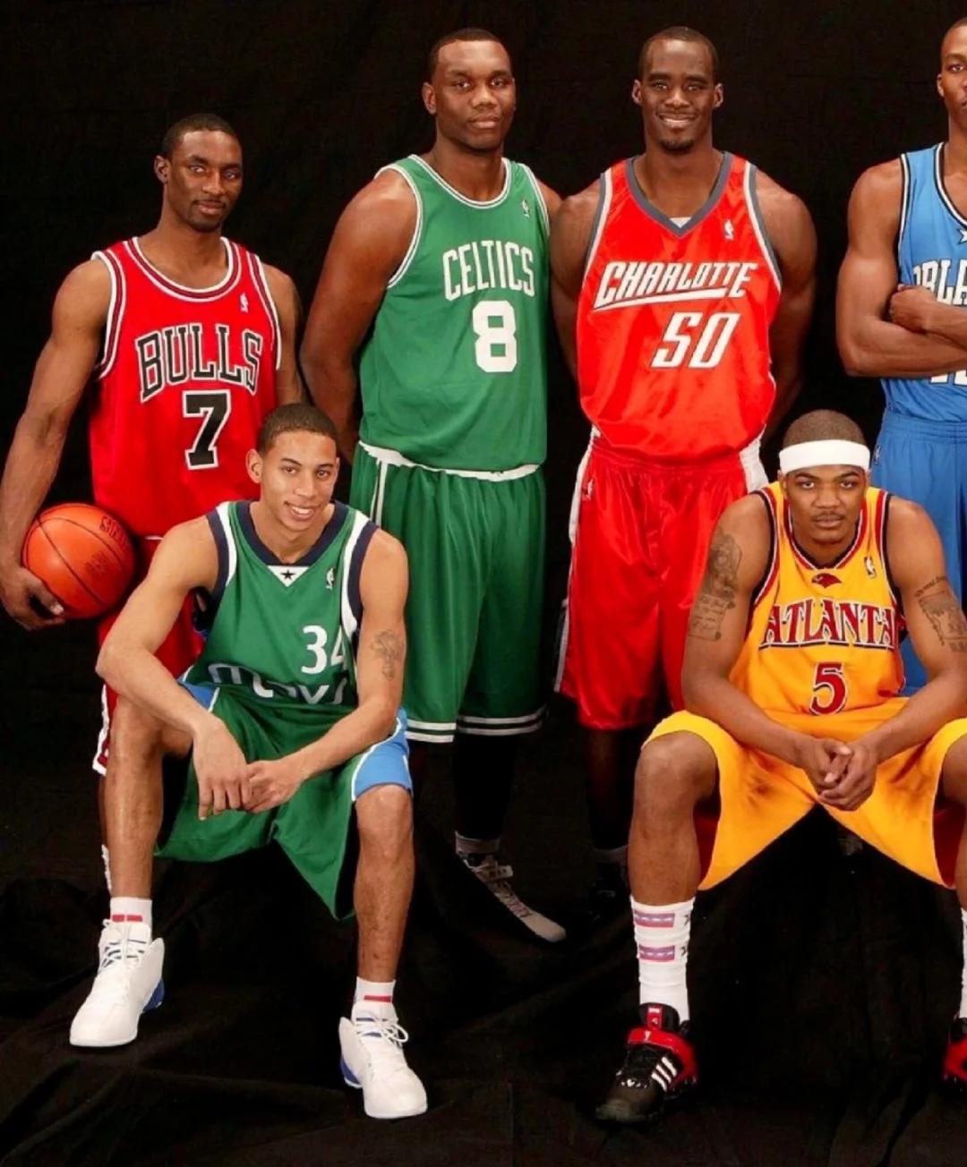 包含NBA选秀大会：顶级新秀掀起抢购潮的词条